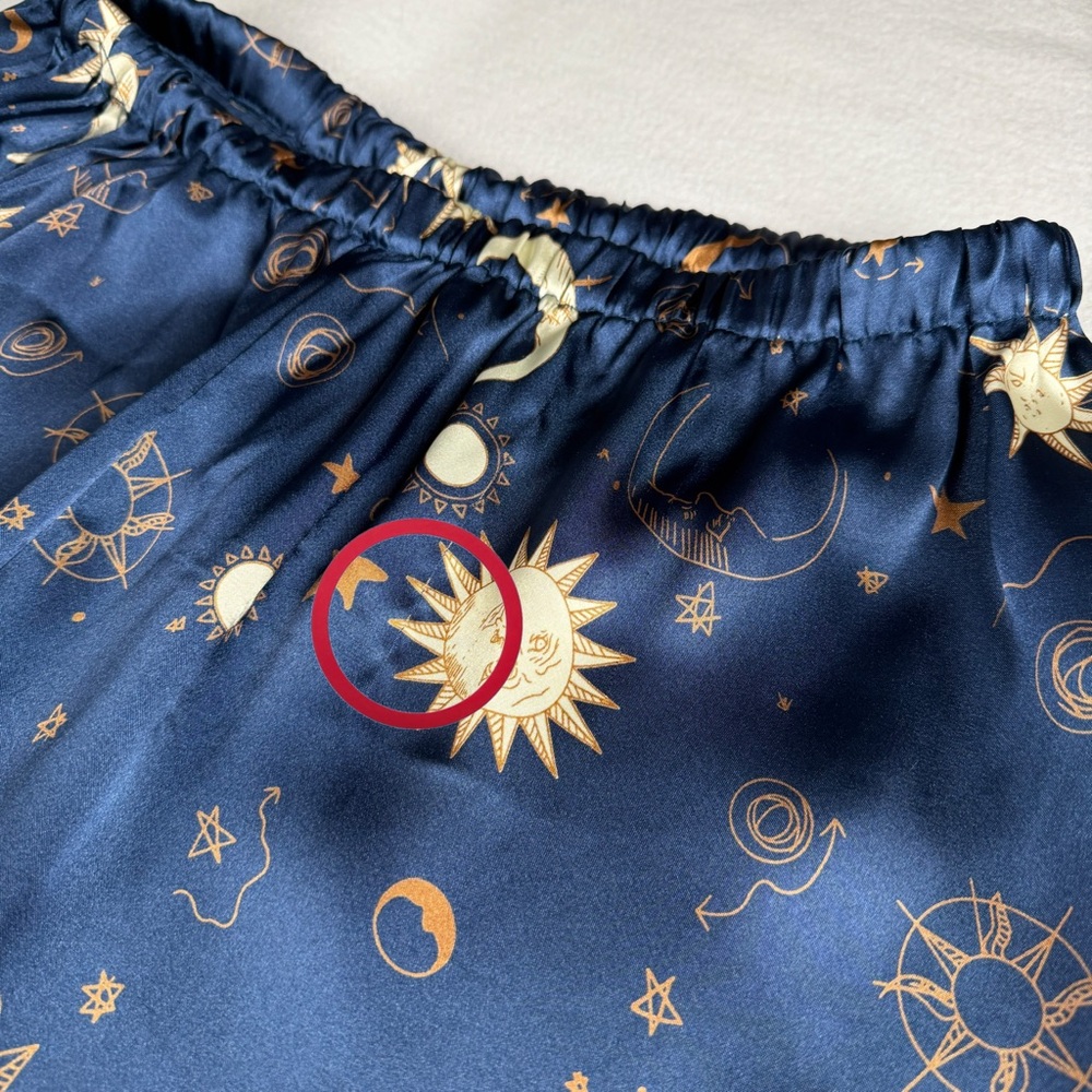 Barbizon Women's Satin Sleep Top Bottom Set Celestial‎ Sun Moon Navy XL - Picture 14 of 15